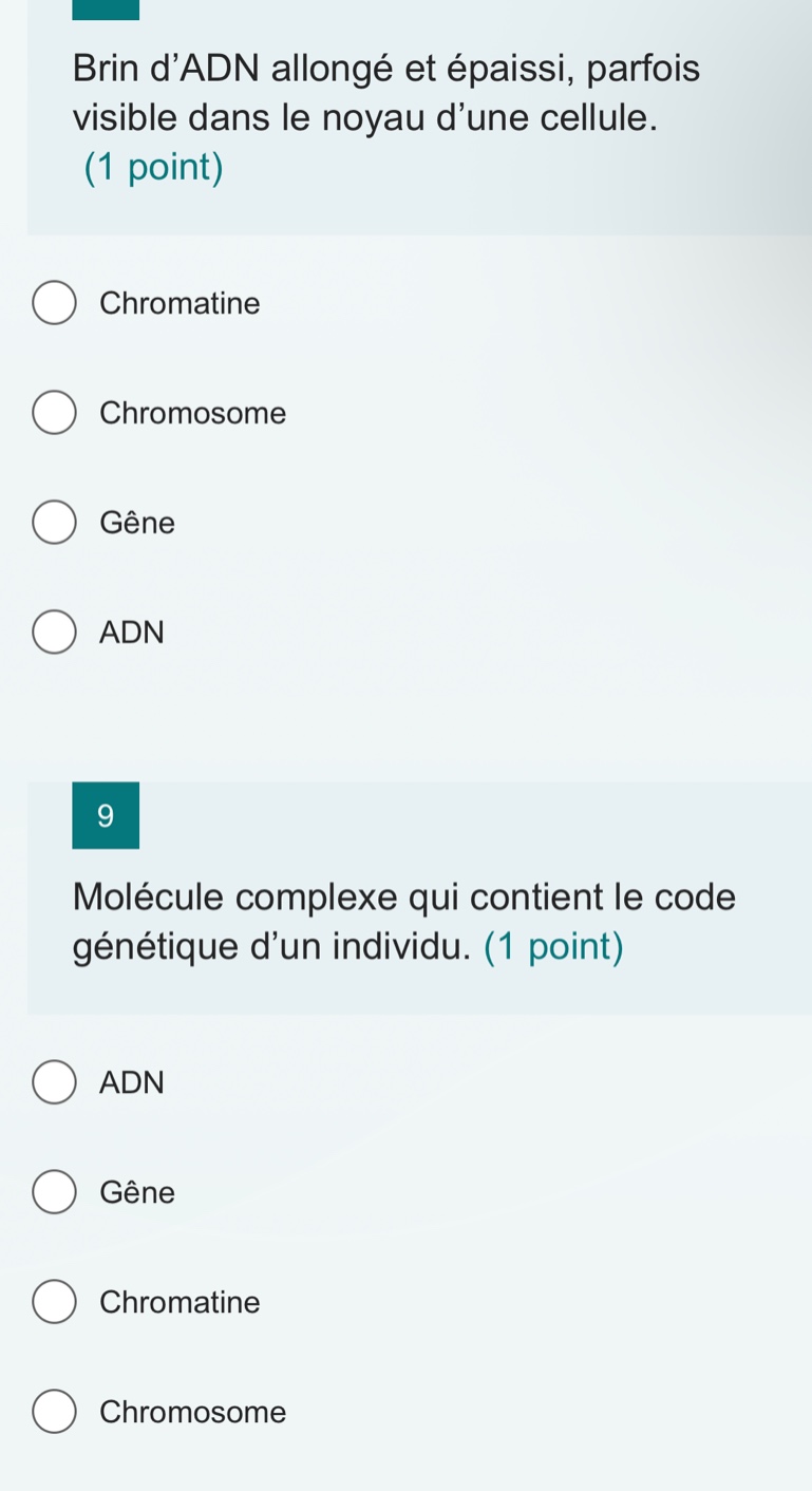 brin dadn allongé et épaissi, parfois visible dans le noyau dune cellul…