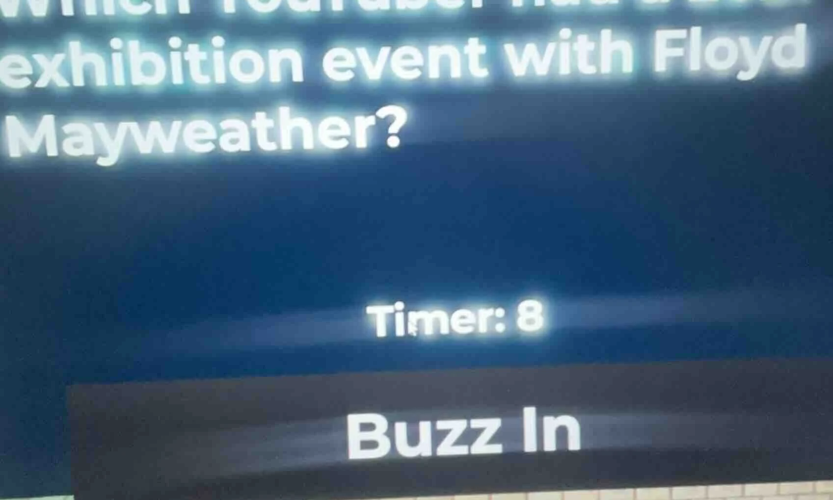 which boxer had an exhibition event with floyd mayweather? timer: 8 buz…